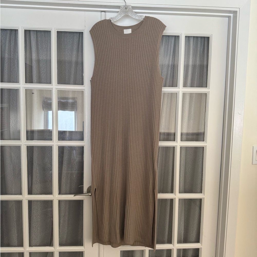 Allude 100% Cashmere Taupe Sleeveless Ribbed Knit Dress